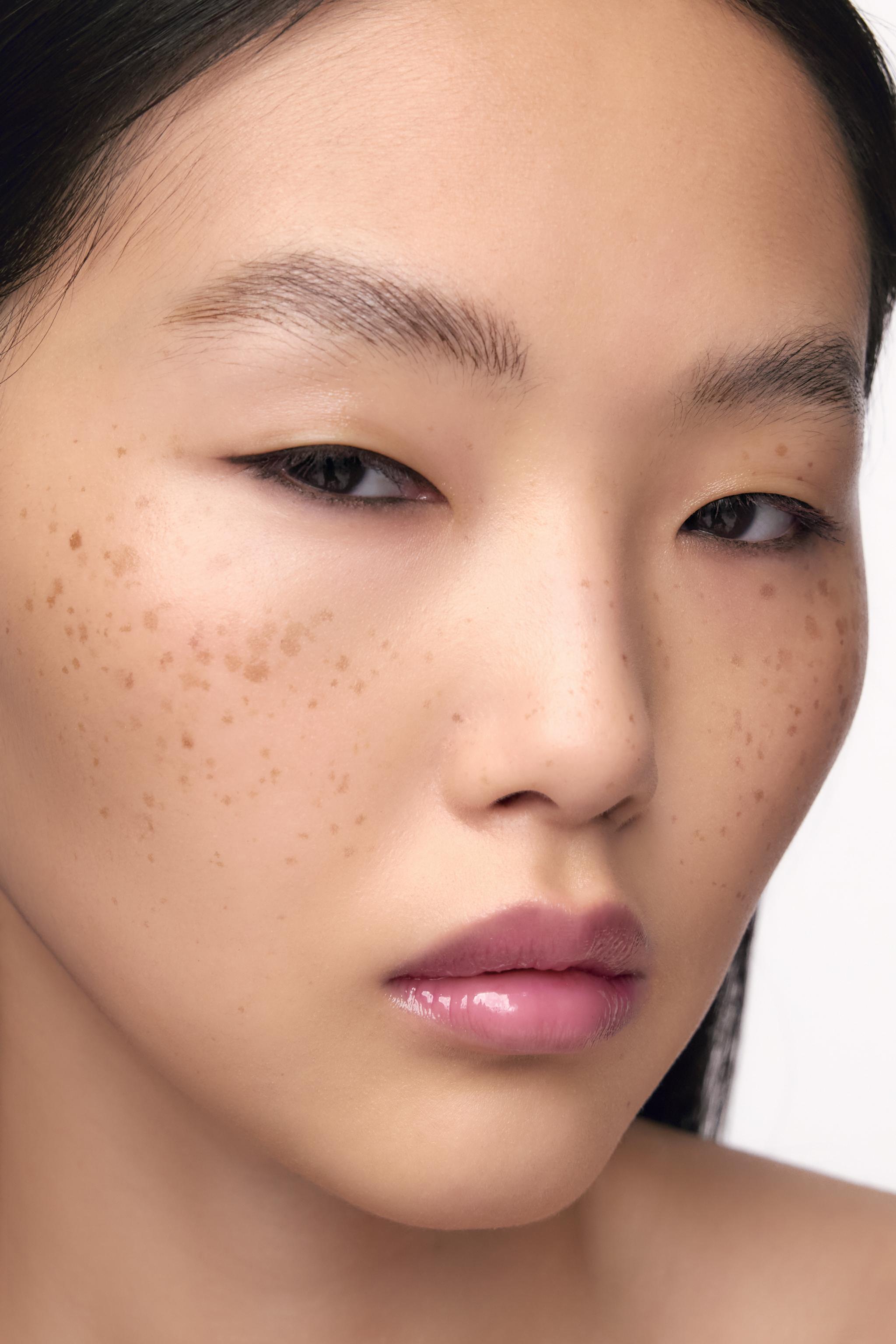 MIDNIGHT TRICK TINTED GLOSS